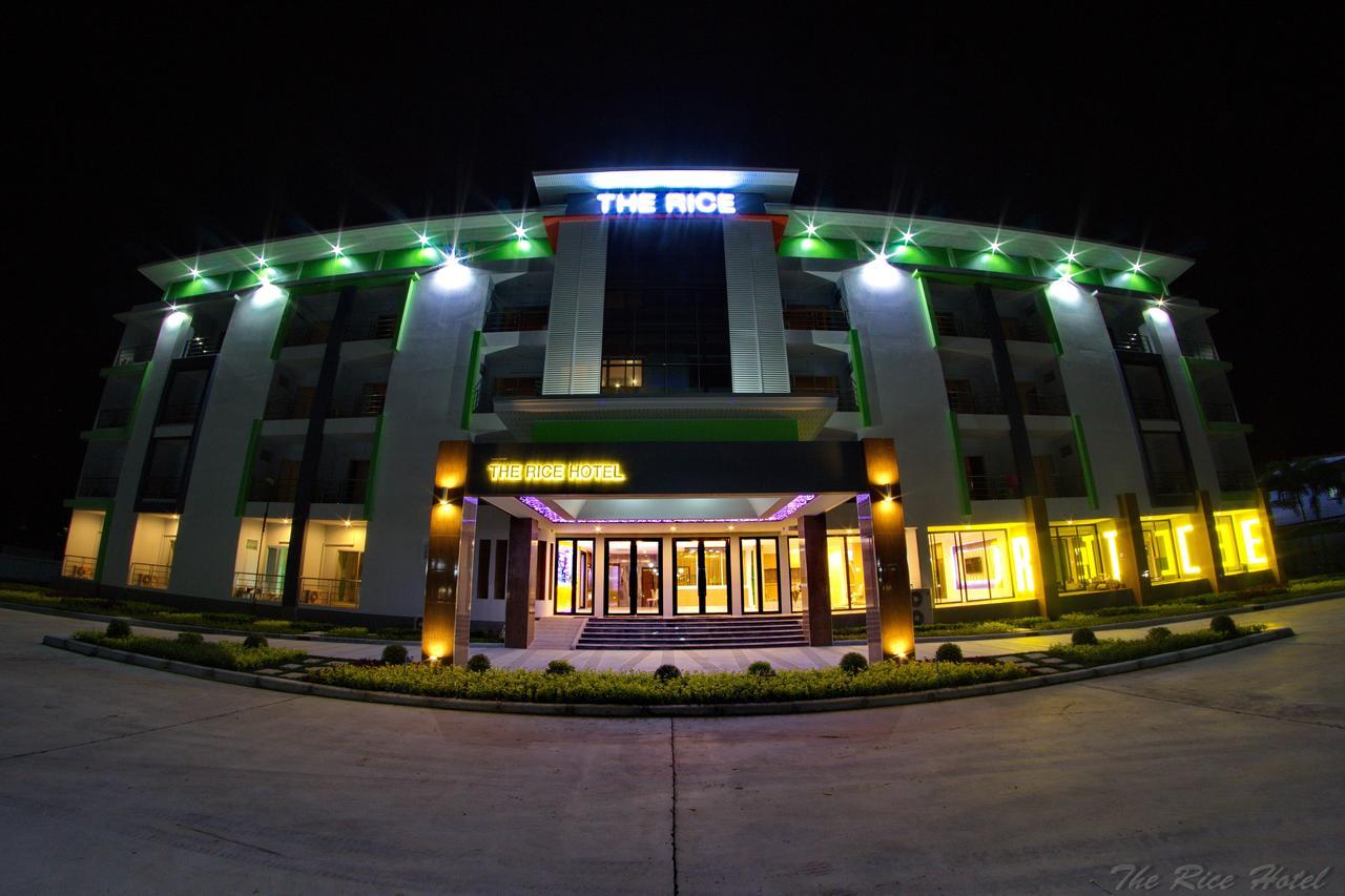 The Rice Hotel Roi Et Exterior photo